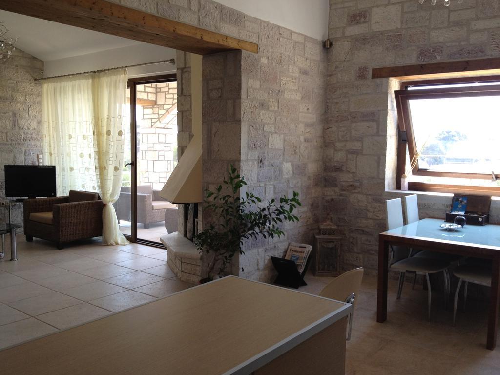 Diamond Giannopoulos Elea Apartments Kyparissia Oda fotoğraf