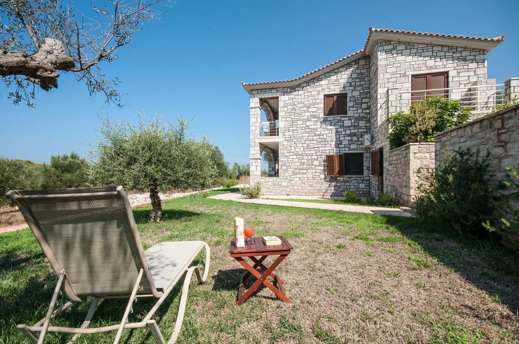 Diamond Giannopoulos Elea Apartments Kyparissia Oda fotoğraf